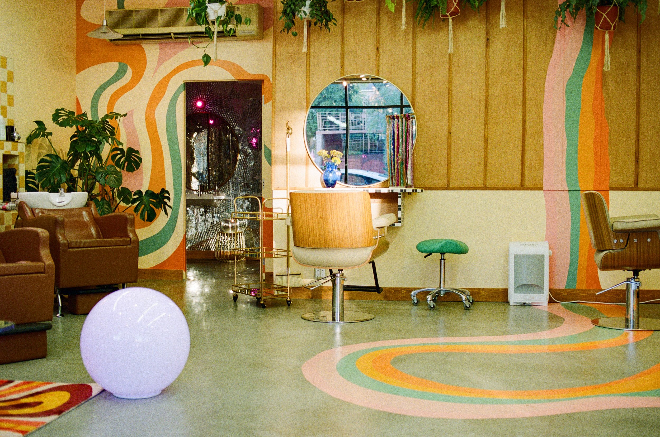 Lady Neptune Salon photo 1
