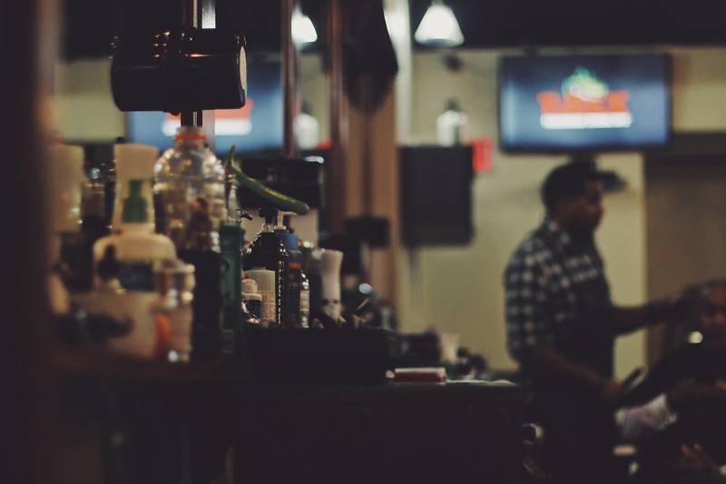 Signature Cuts & Shaves photo 1