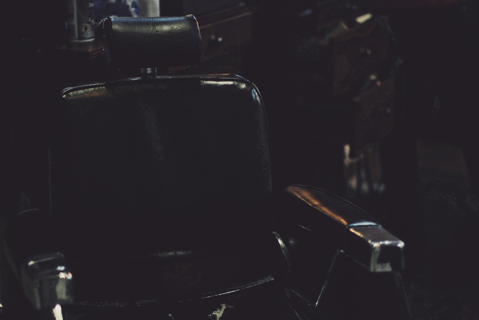 Signature Cuts & Shaves photo 2