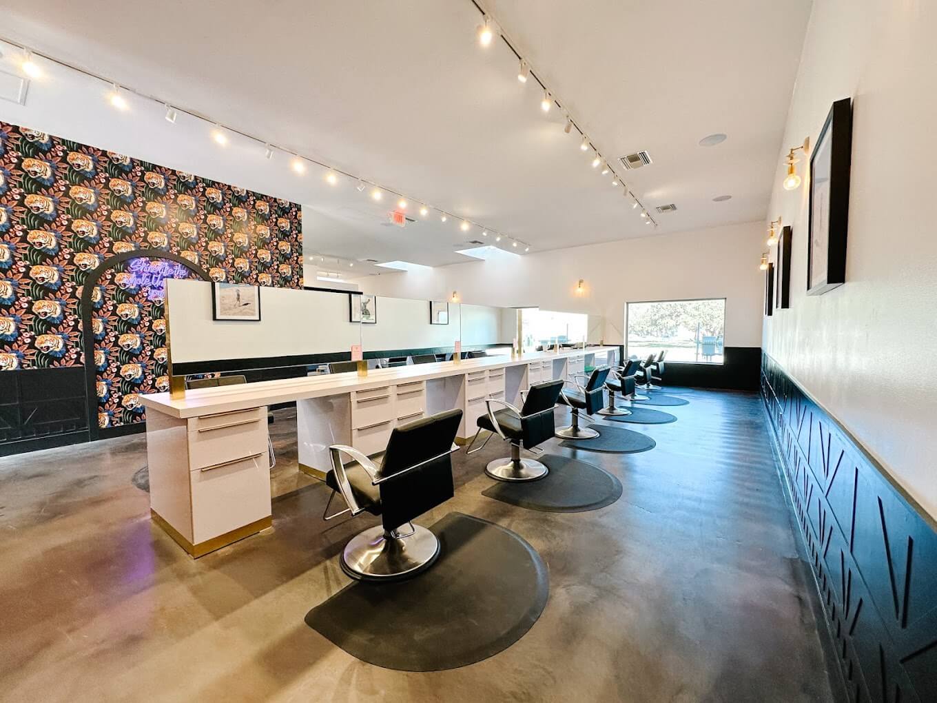 Urban Betty Salon photo 2